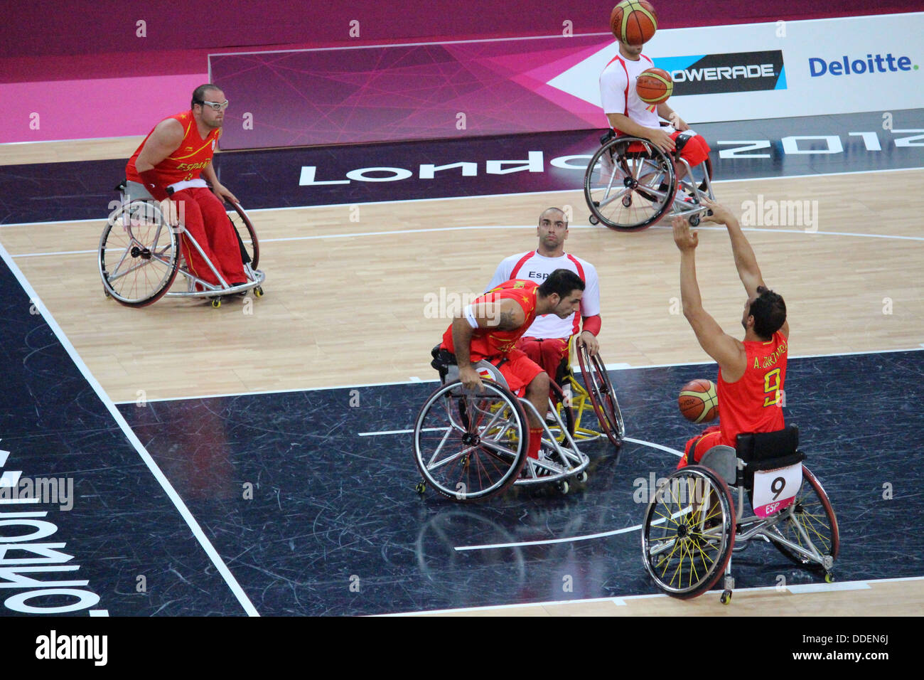 Wheelchair basketball athletes at London 2012 South Africa v Turkey Stock Photo Alamy