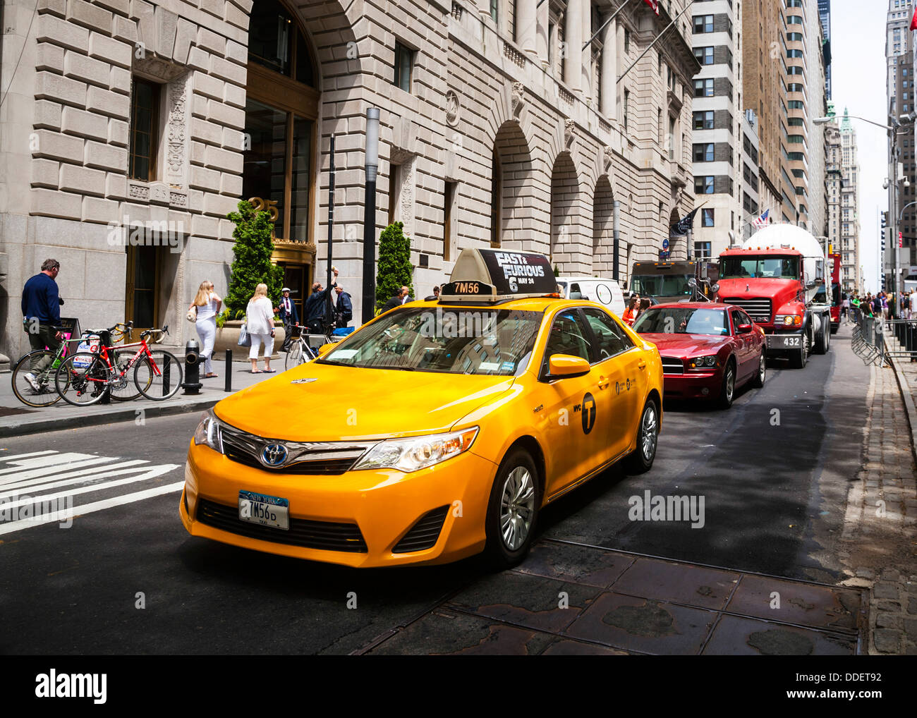 New York Yellow taxi cab, Manhattan, New York City, USA Stock Photo Alamy
