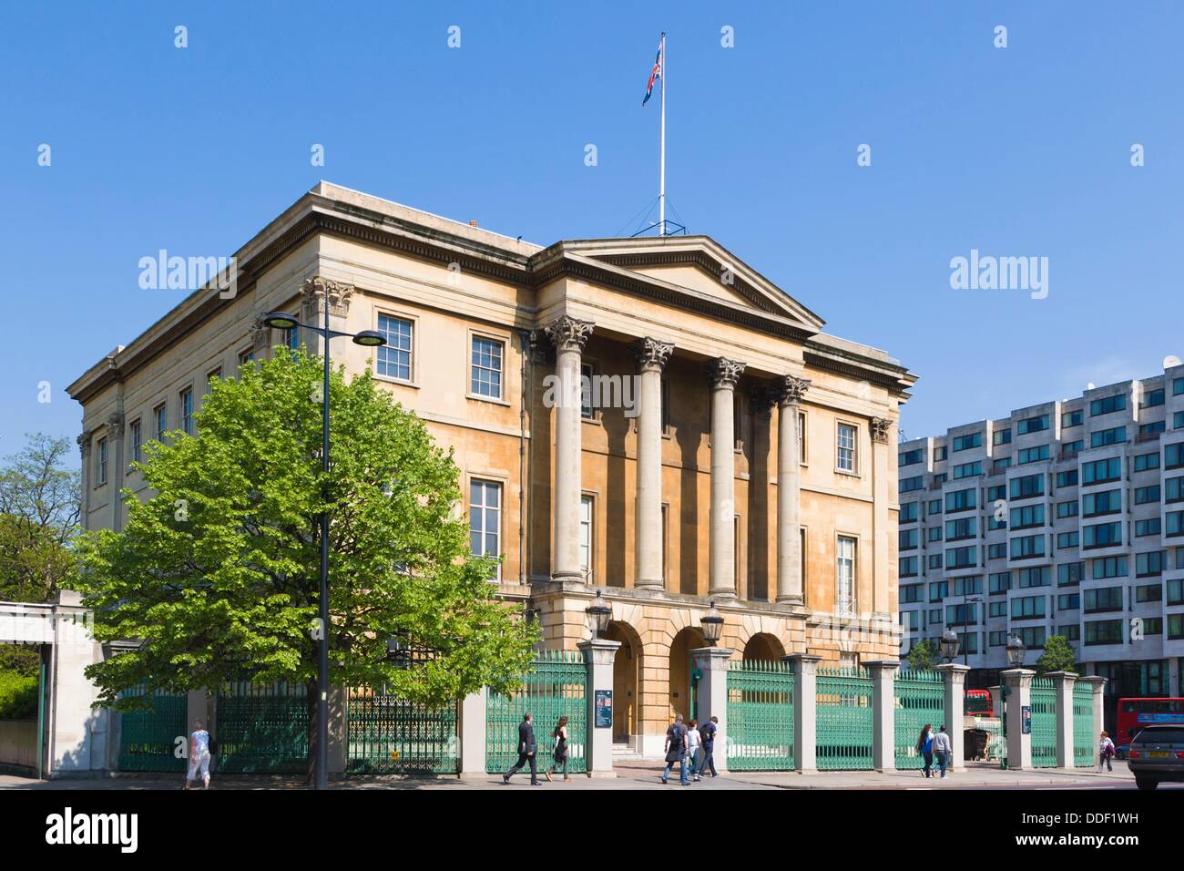 Piccadilly London House High Resolution Stock Photography and Images Alamy