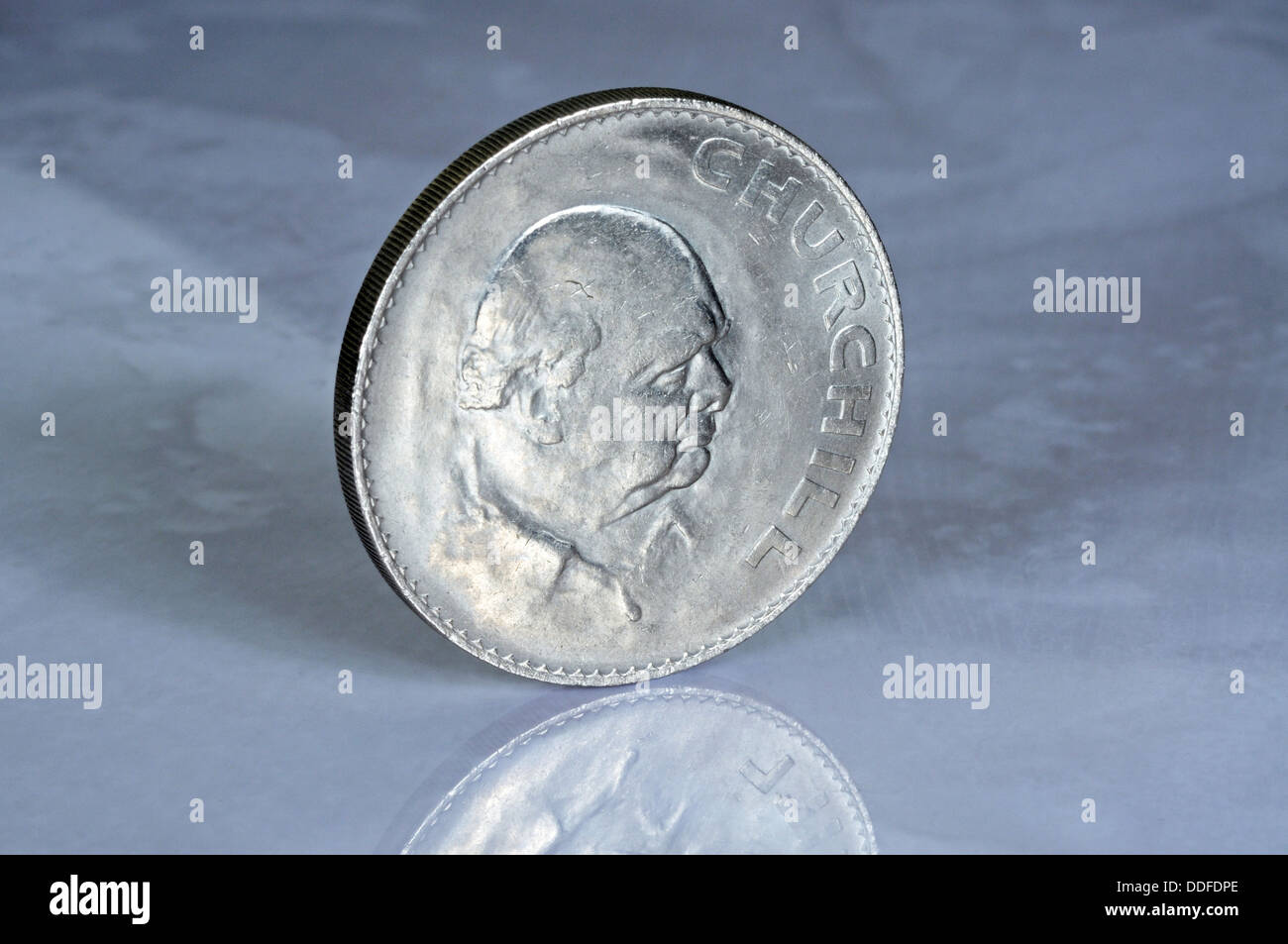 Winston Churchill Commemorative Crown (1965), England, UK, Western