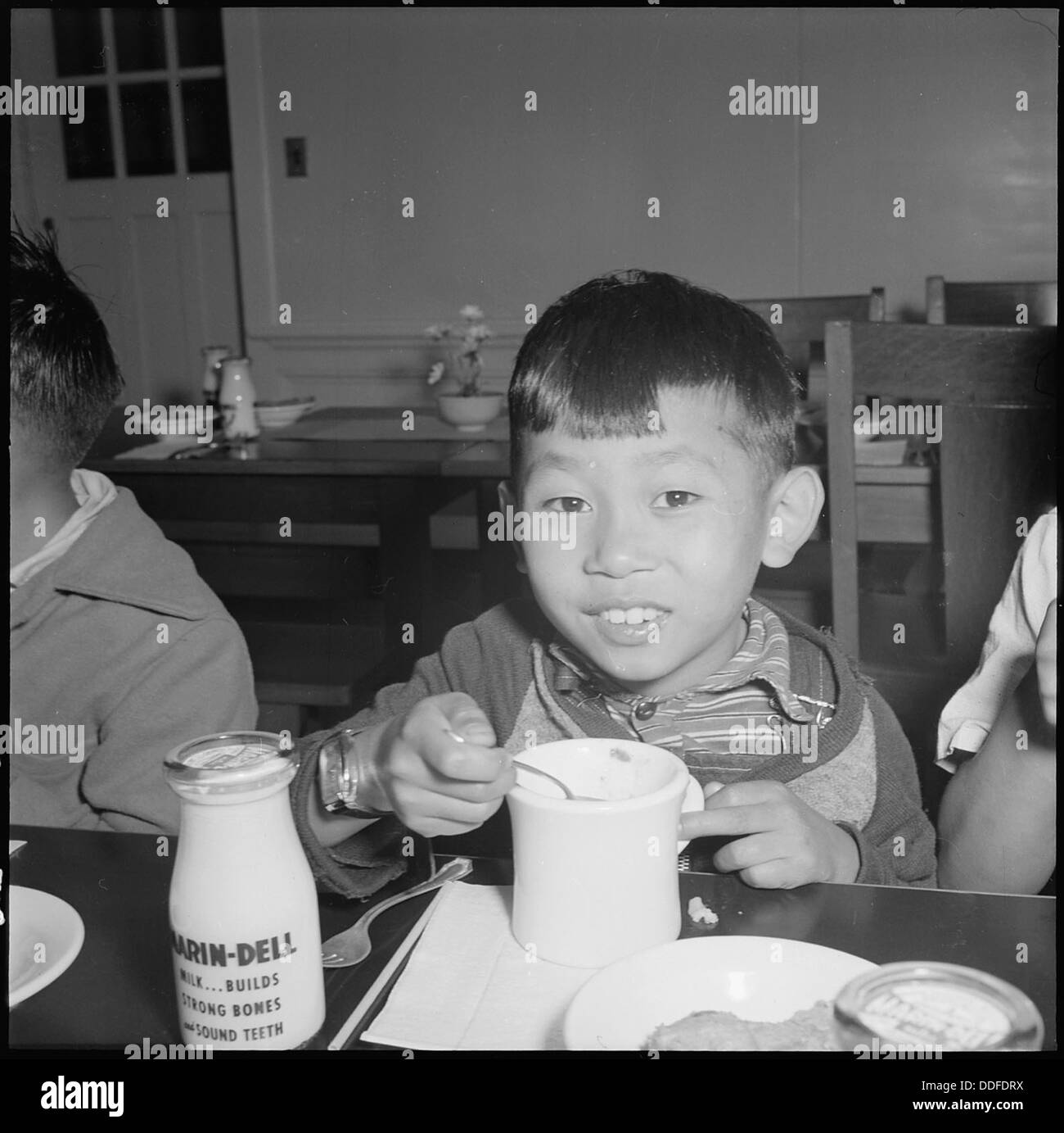 Children evacuated world war hi-res stock photography and images - Alamy