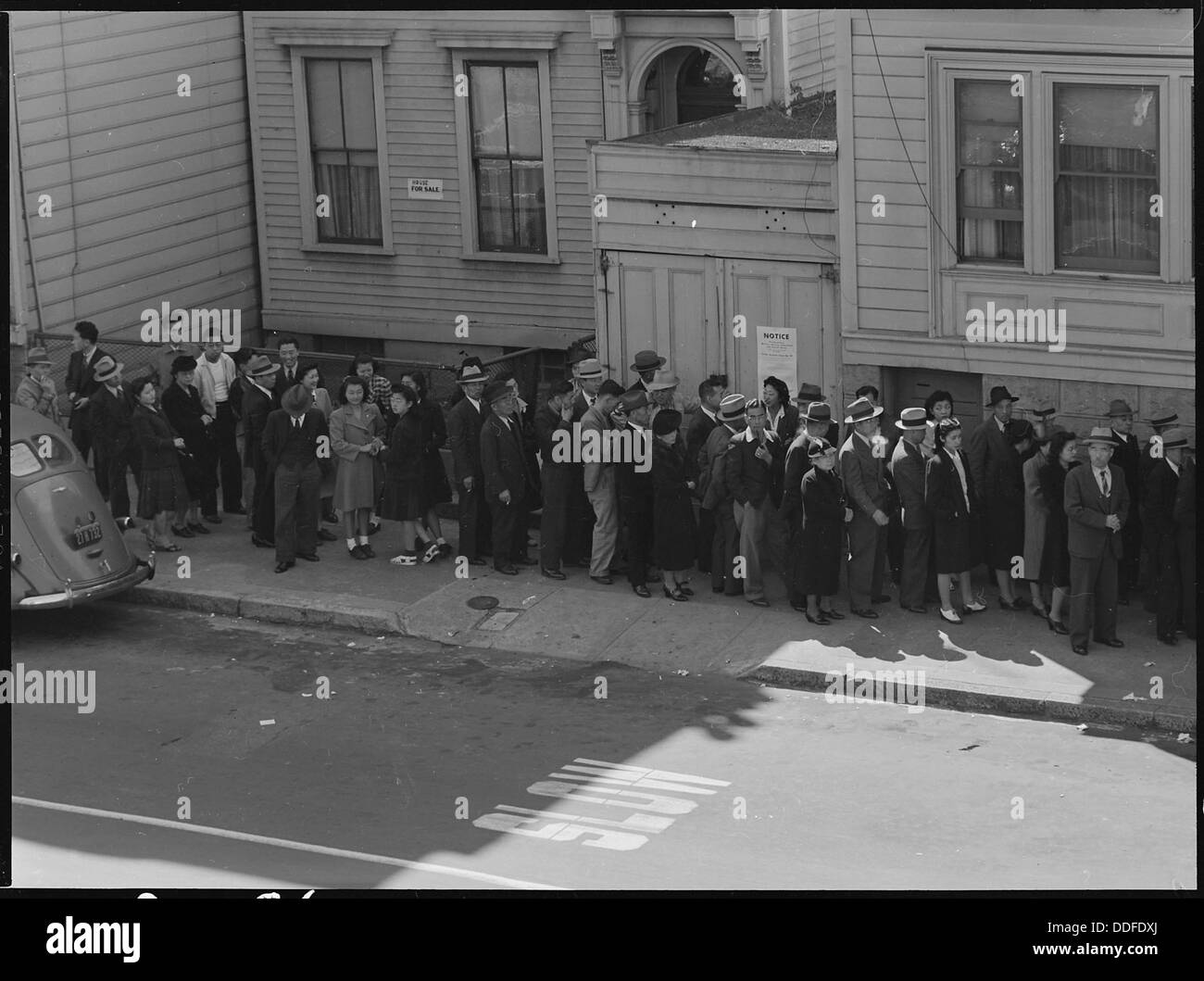 San Francisco, California. Heads of families and single persons living