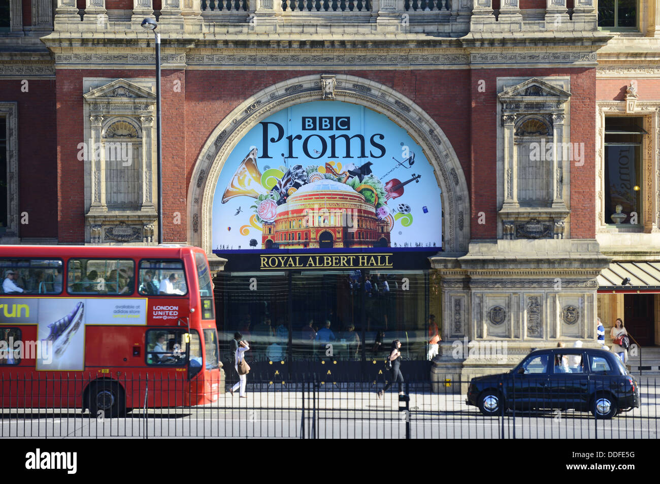 Bbc proms albert hall hi-res stock photography and images - Alamy