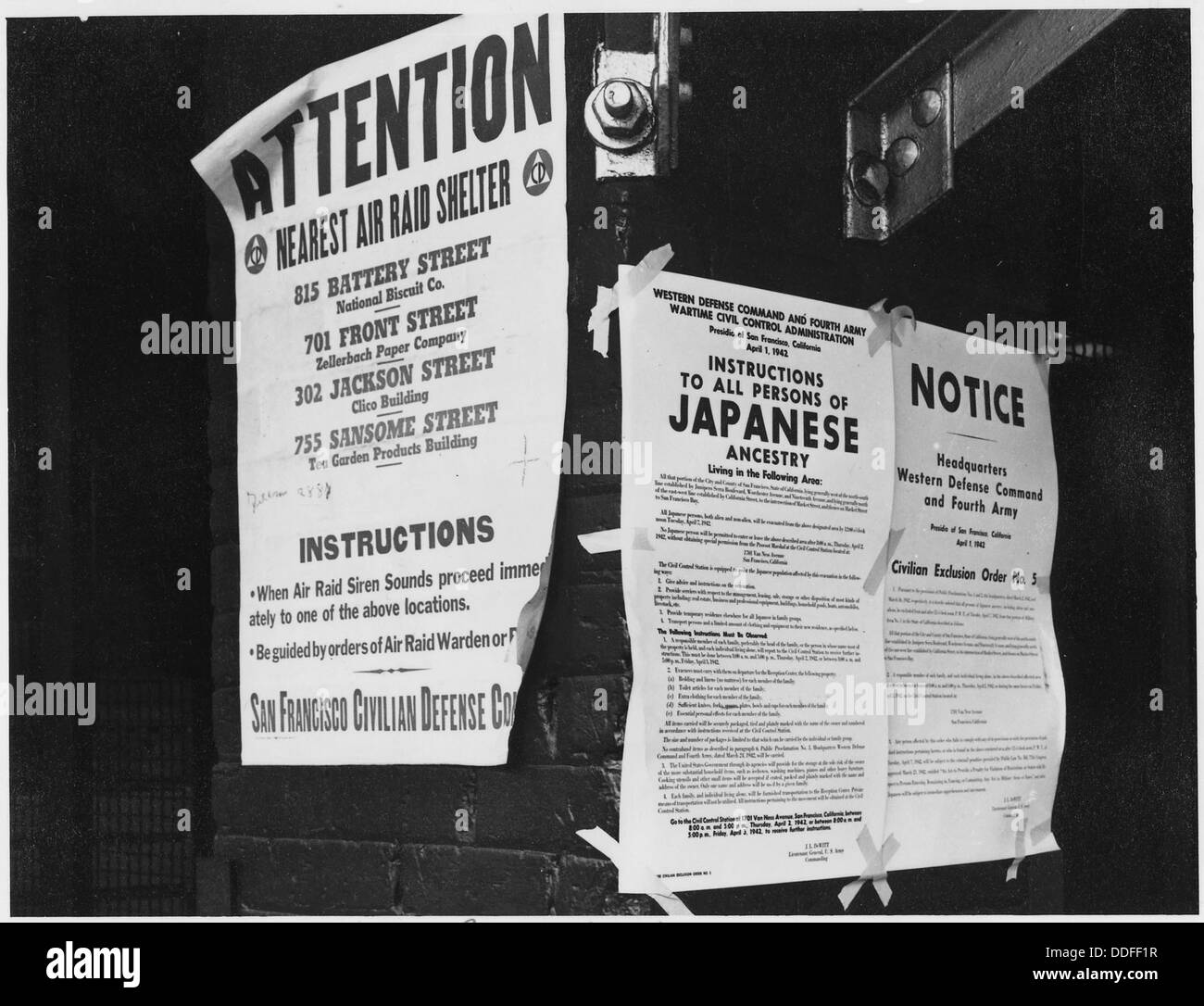 Download Poster On Wall Black And White Stock Photos Images Alamy