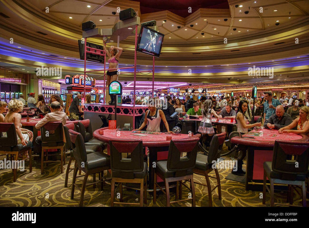 A casino floor in Las Vegas Stock Photo - Alamy