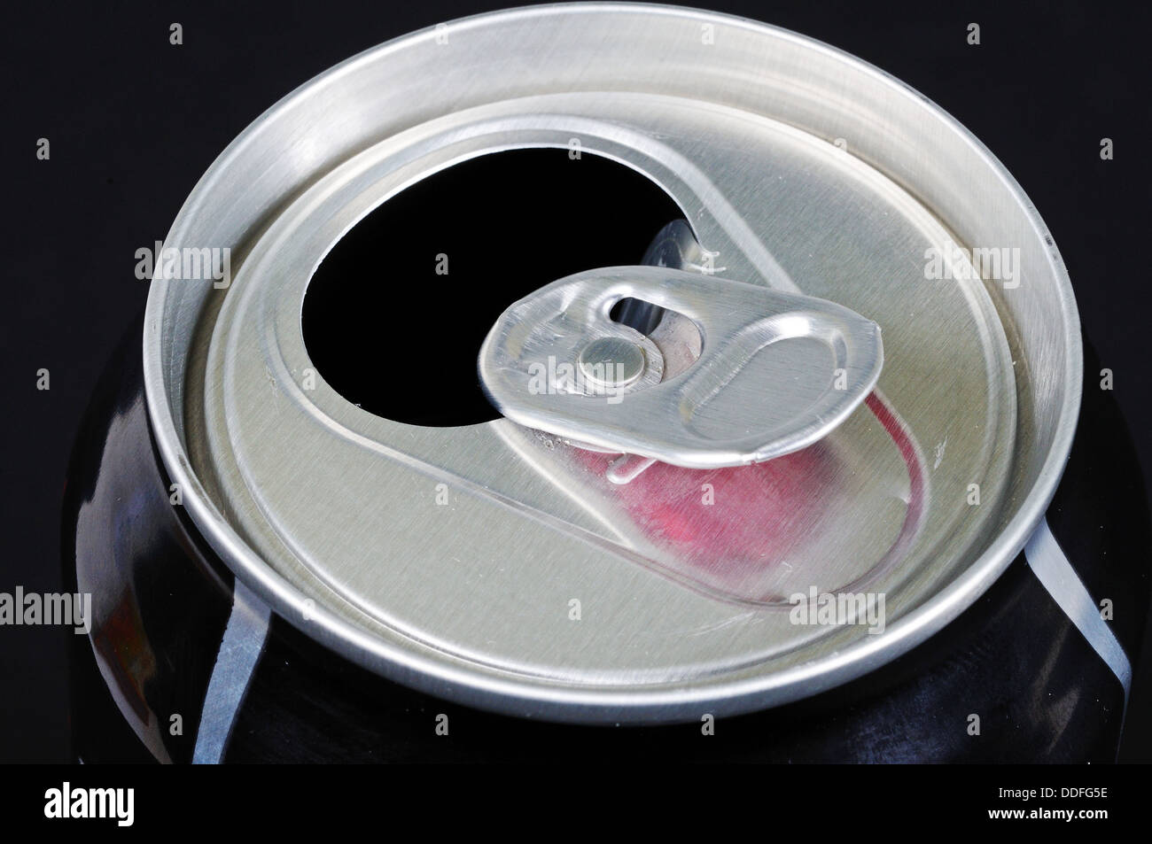 Ring pull on an aluminium can Stock Photo Alamy