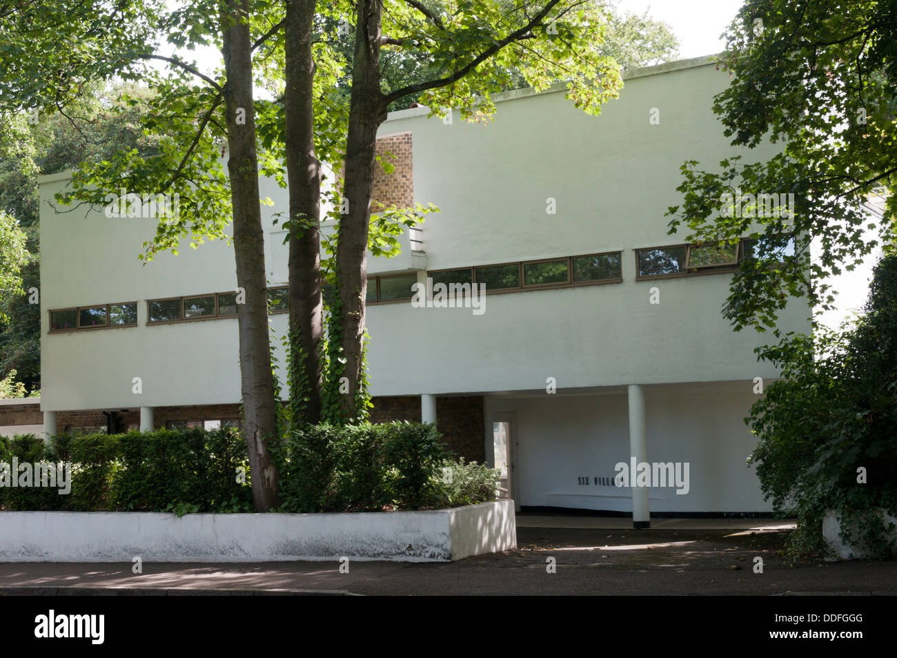 Six Pillars, a modernist house in South London, designed by the Berthold Lubetkin Tecton architectural practice in 1932. Stock Photo