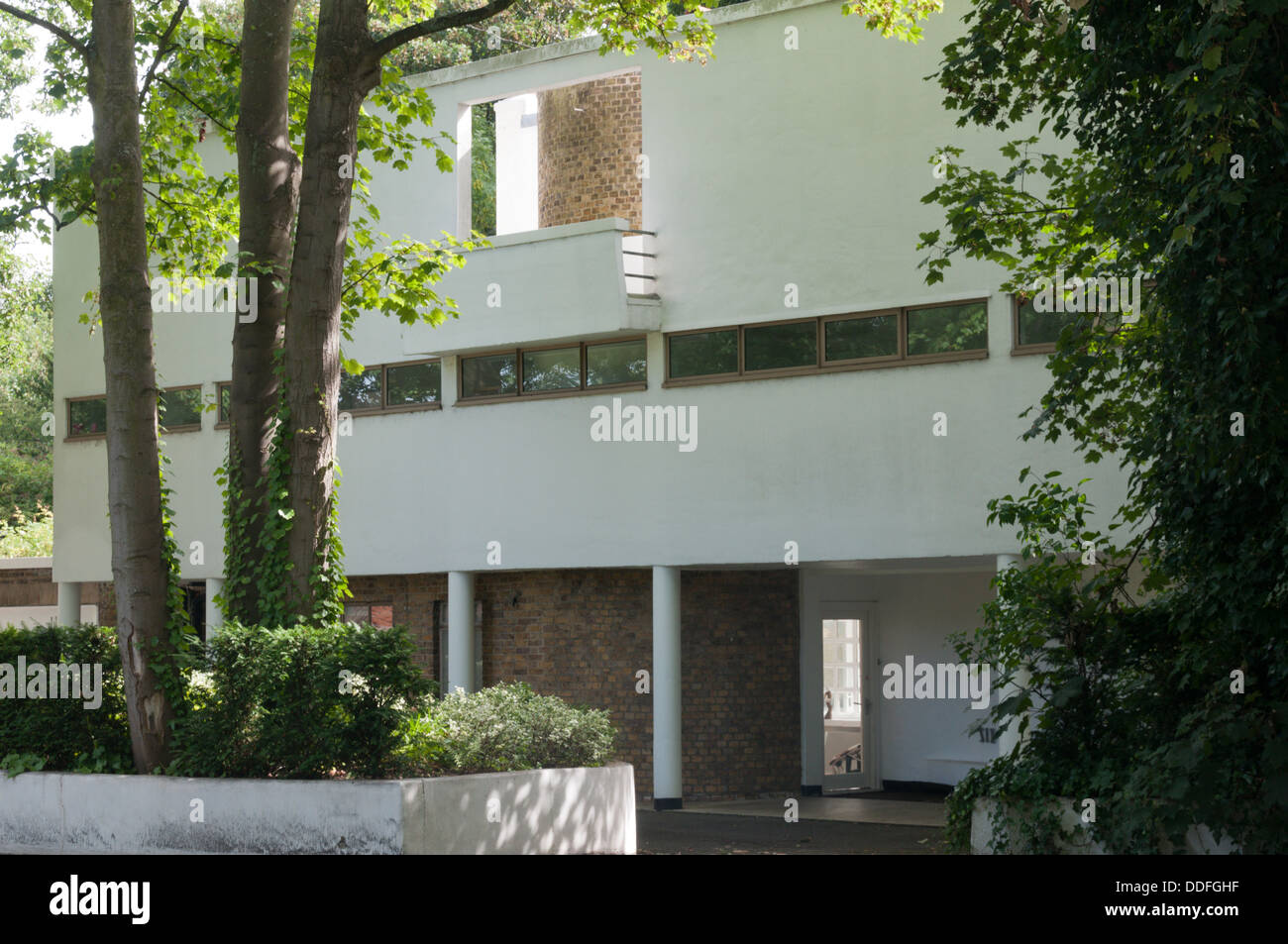 Six Pillars, a modernist house in South London, designed by the Berthold Lubetkin Tecton architectural practice in 1932. Stock Photo