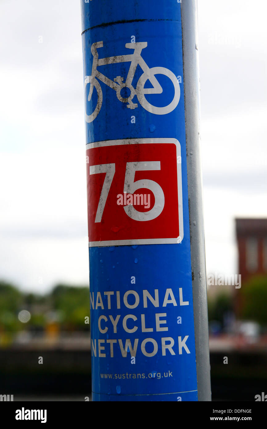 Sustrans National Cycle Network Glasgow marker post 75 Stock Photo