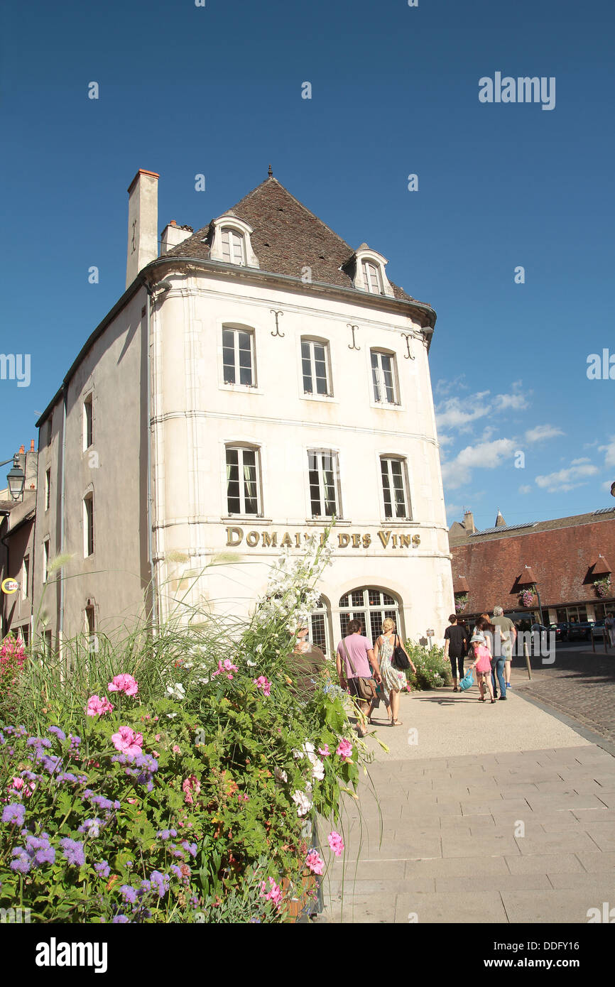 Beaune wine region hi-res stock photography and images - Alamy