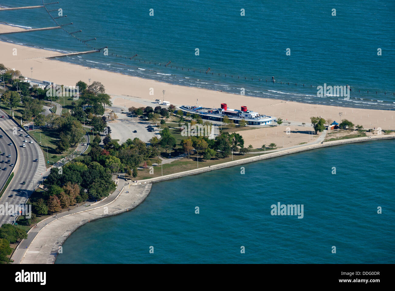 NORTH AVENUE BEACH NORTH LAKE SHORE DRIVE LAKE MICHIGAN CHICAGO ILLINOIS USA Stock Photo