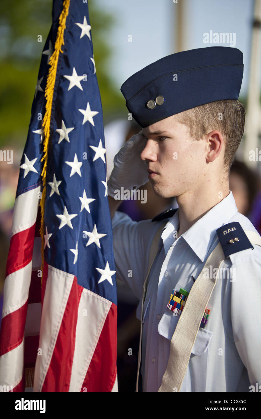 https://c8.alamy.com/comp/DDG35C/civil-air-patrol-color-guard-standing-at-attention-DDG35C.jpg