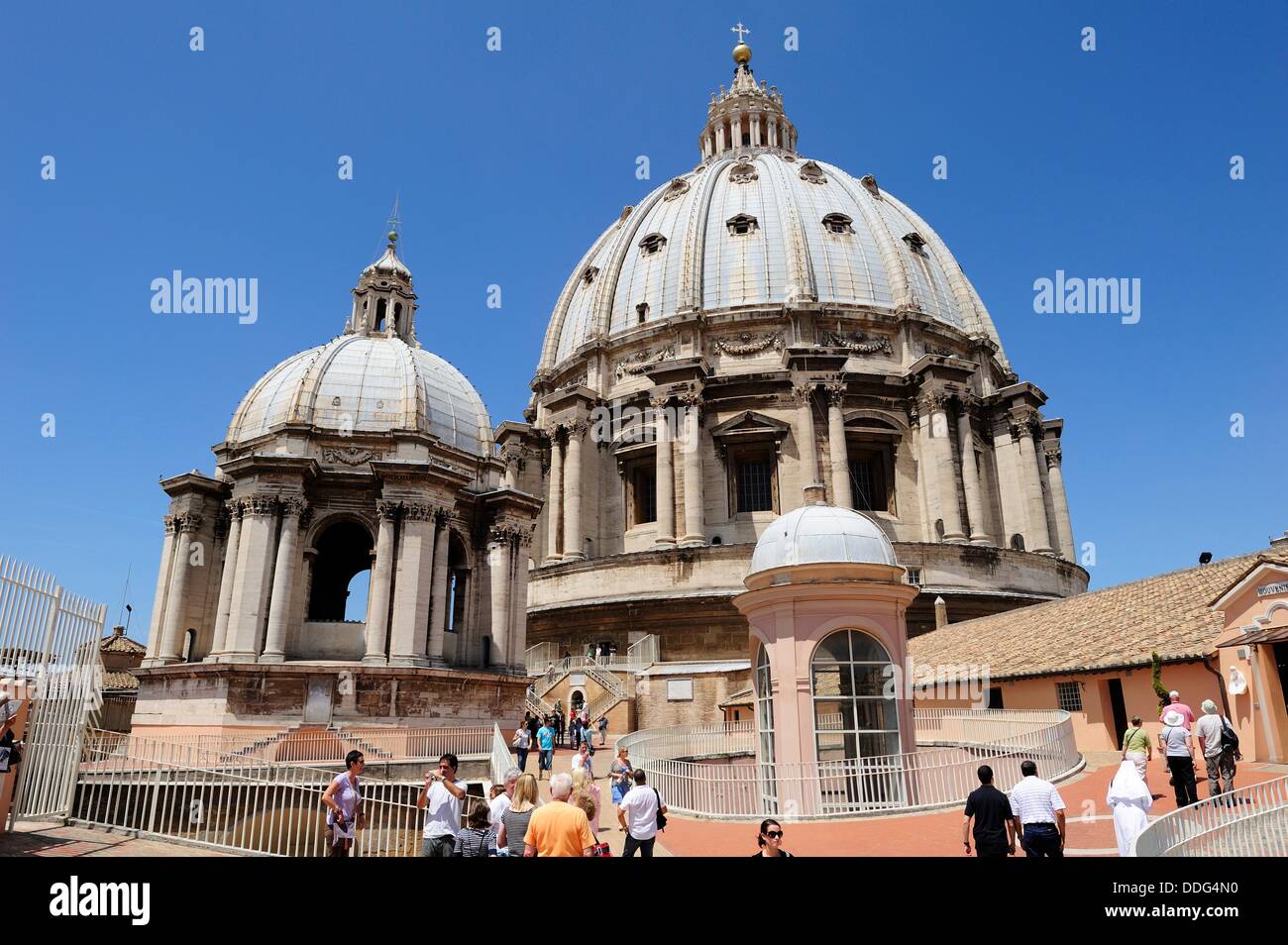 Dome of st peter basilica hi-res stock photography and images - Alamy