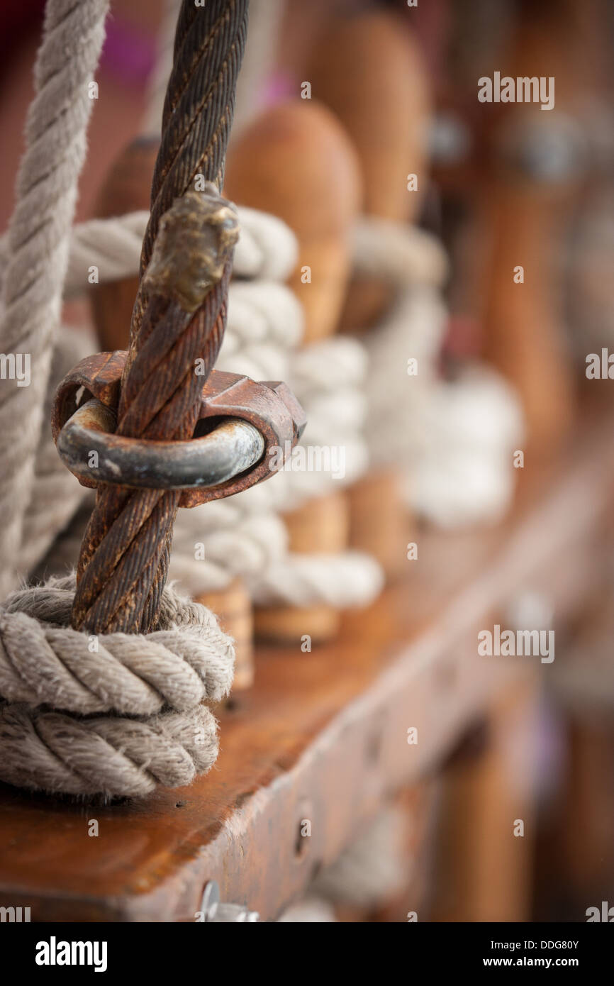 Ship knot hi-res stock photography and images - Alamy