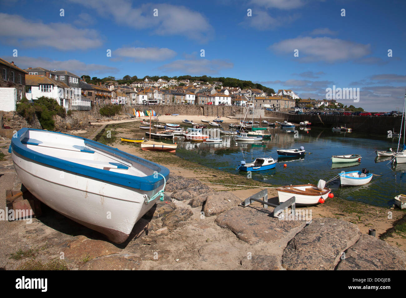 Mousehole, Cornwall, England, U.K. 2nd September 2013. Cornwall and many other areas of the U.K. are enjoying late summer sunshine and warm weather in the first week of September Credit:  Mark Richardson/Alamy Live News Stock Photo