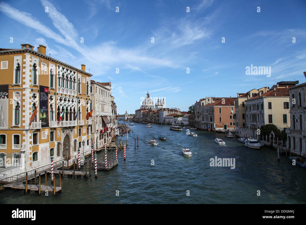 Rialto bridge moorings in hi-res stock photography and images - Alamy