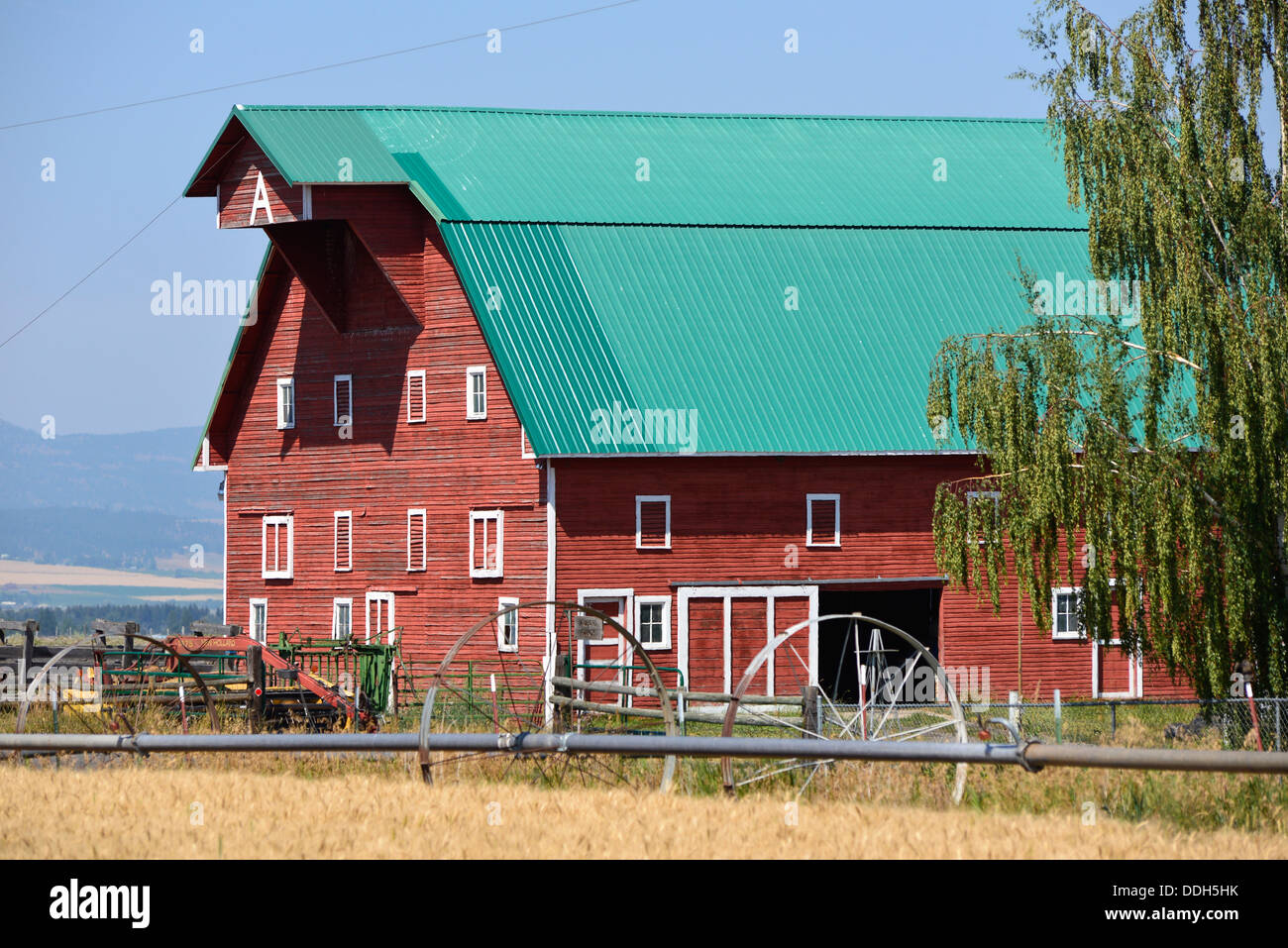 Large barn on a farm in Oregon's Wallowa Valley Stock Photo Alamy
