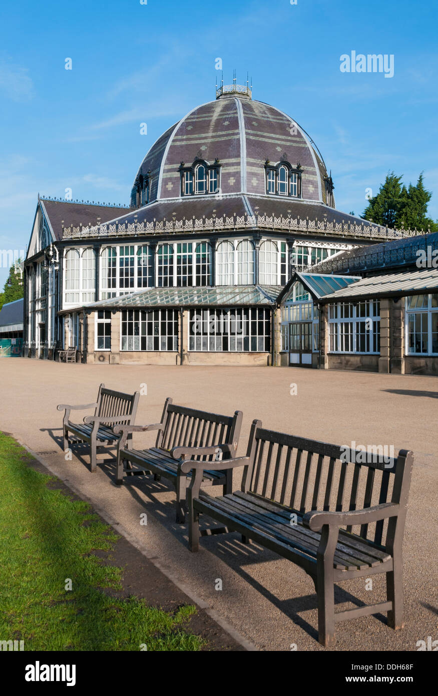 great-britain-england-derbyshire-peak-district-buxton-pavilion