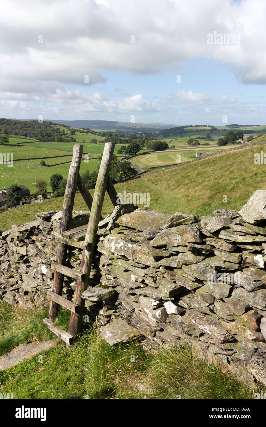 The View Towards Austwick from the Footpath to Moughton Nab Yorkshire Dales UK Stock Photo
