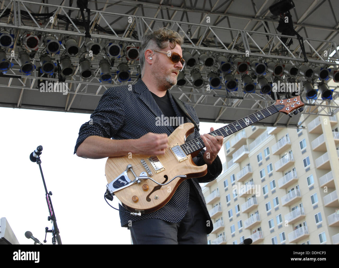 August 31, 2013 - Virginia Beach, Virginia , U.S. - Canadian rockers ...