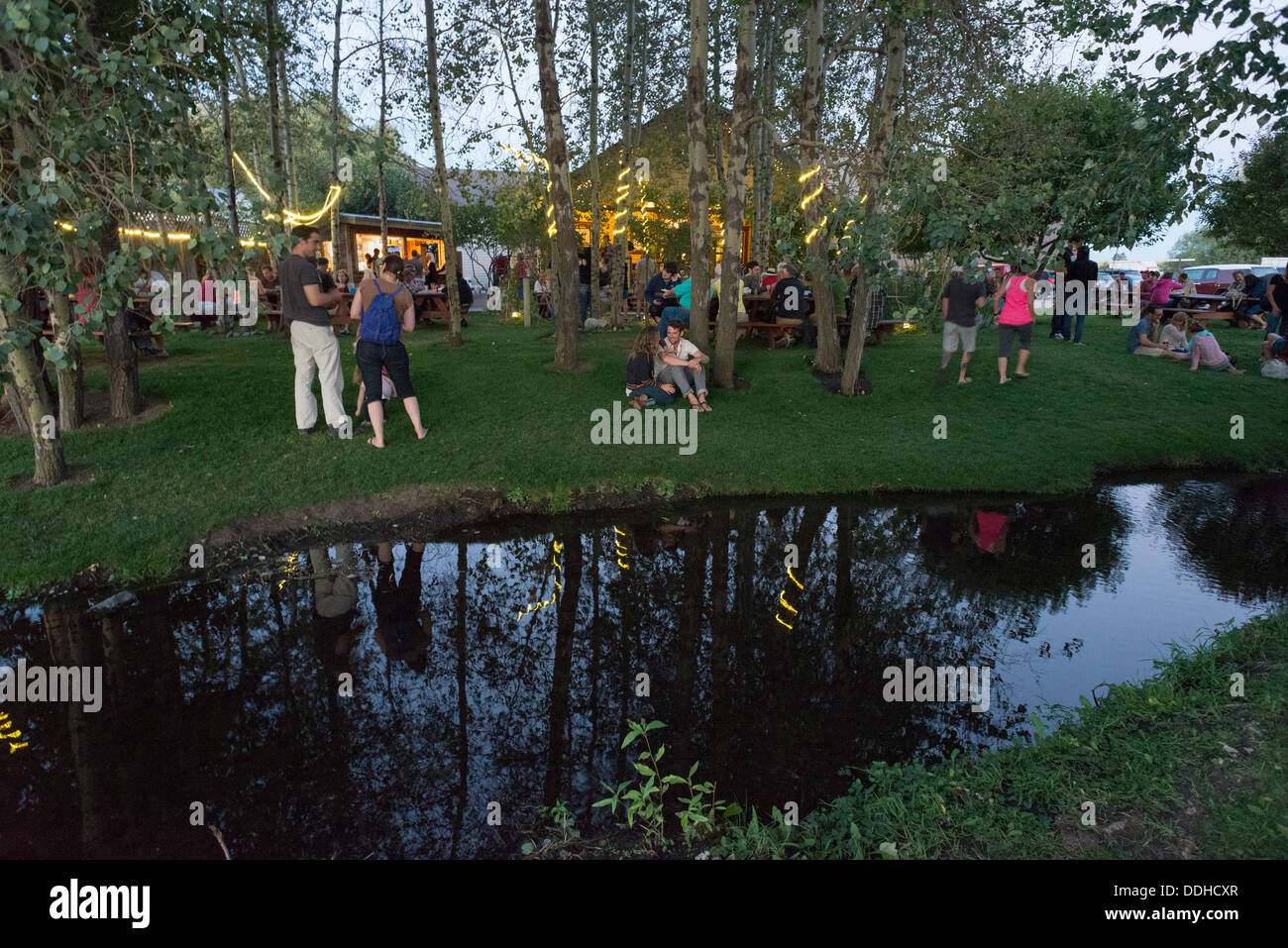 Diners outside the Terminal Gravity Brew Pub in Enterprise, Oregon. Stock Photo