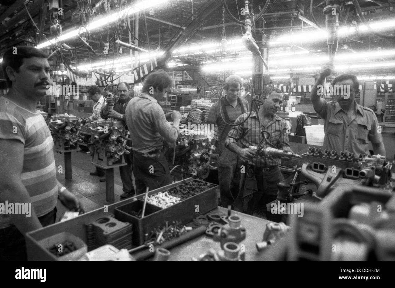 Car production at Opel in Ruesselsheim. Photo Klaus Rose Stock Photo Alamy