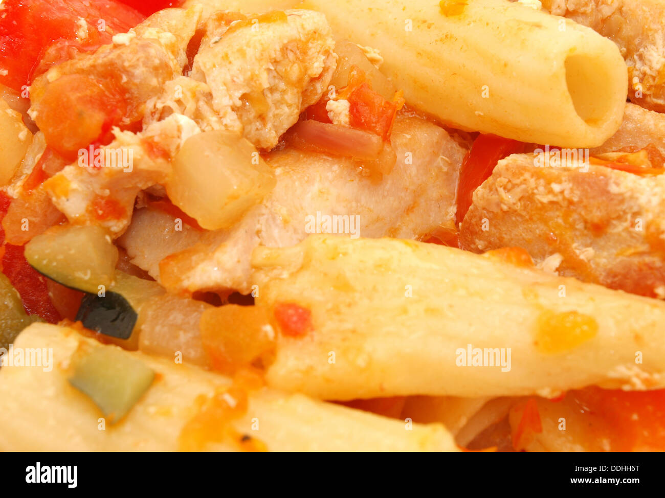 Rigatoni pasta with chicken Stock Photo Alamy