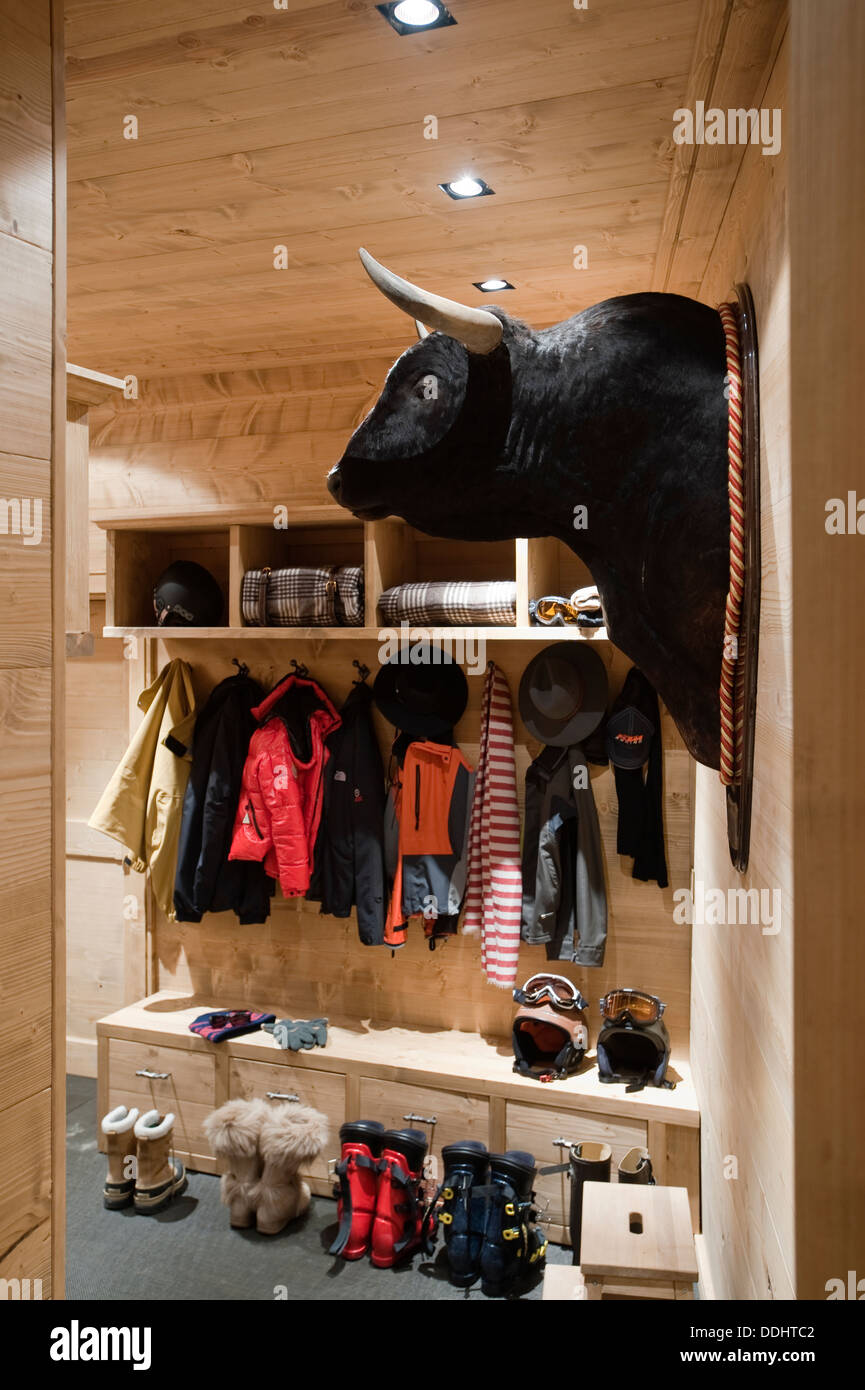 Swiss Chalet with interior designed by Tino Zervudachi, Gstaad Stock Photo