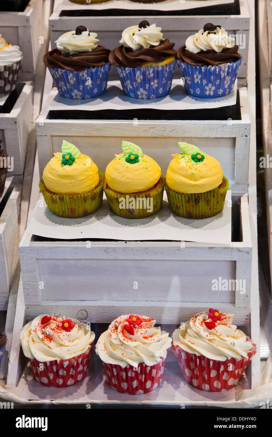 Tea room bruges belgium hires stock photography and images Alamy