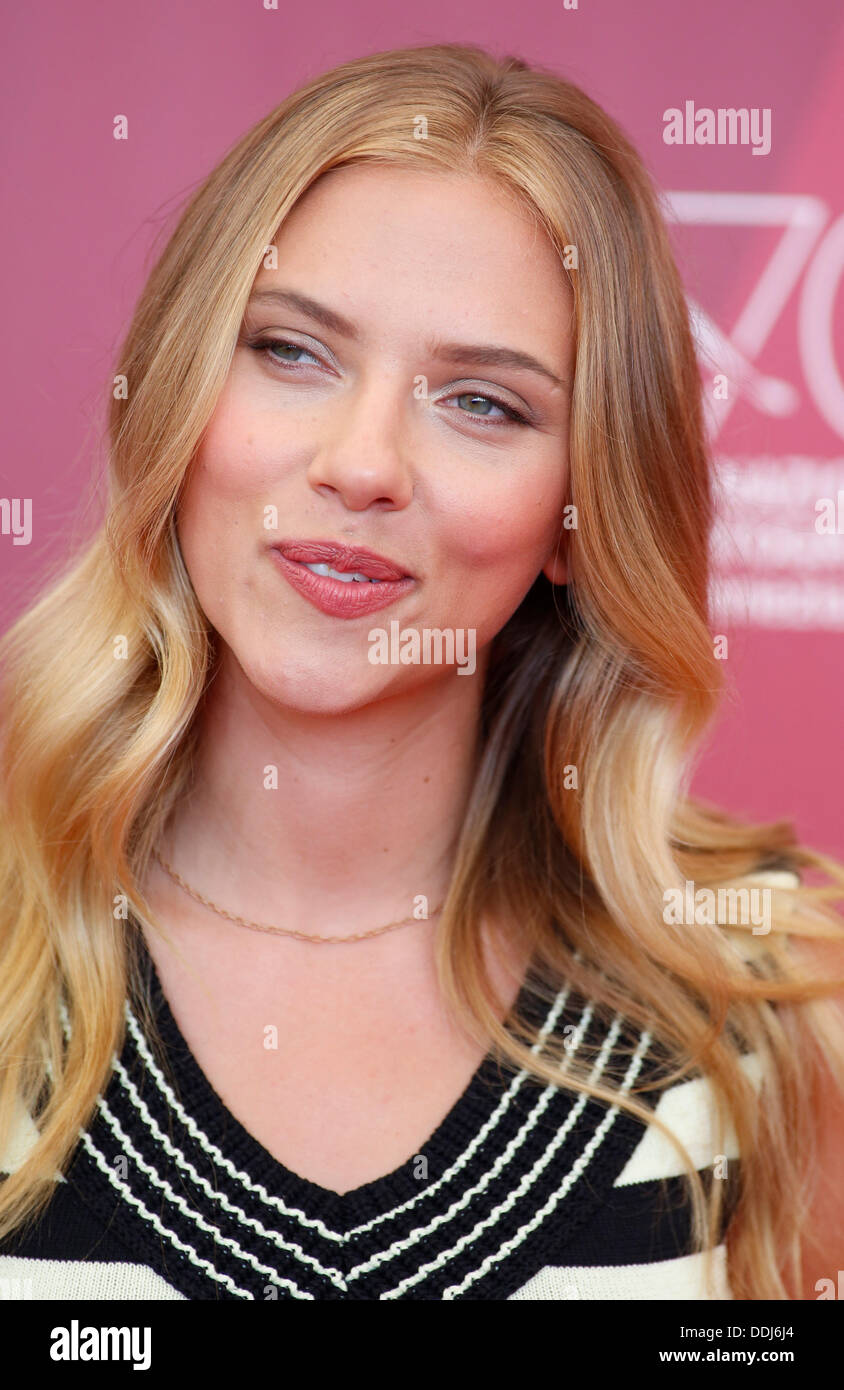 Photo Gallery - Actresses - Scarlett Johansson Images