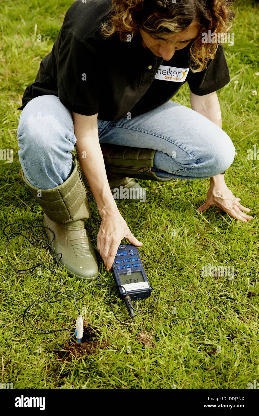Measurement Of Soil Redox Potential Climate Change Research Stock Photo Alamy