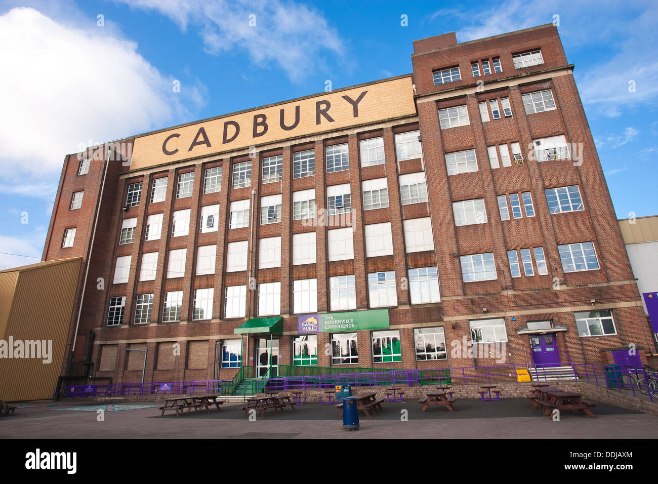 Bournville Village, the home of the Cadbury chocolate factory founded by George Cadbury in 1879, England, United Kingdom Stock Photo