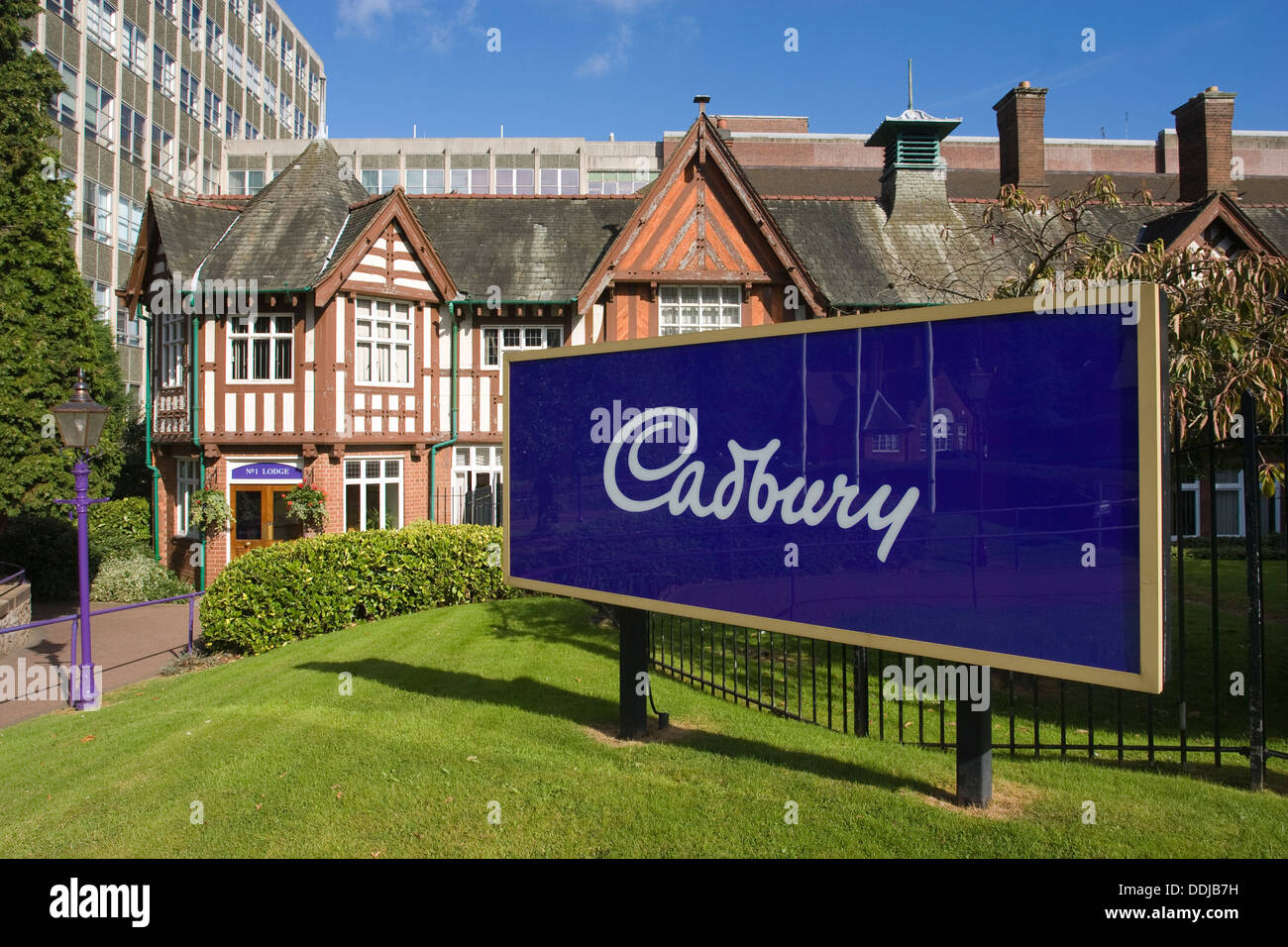 Bournville Village, the home of the Cadbury chocolate factory founded by George Cadbury in 1879, England, United Kingdom Stock Photo