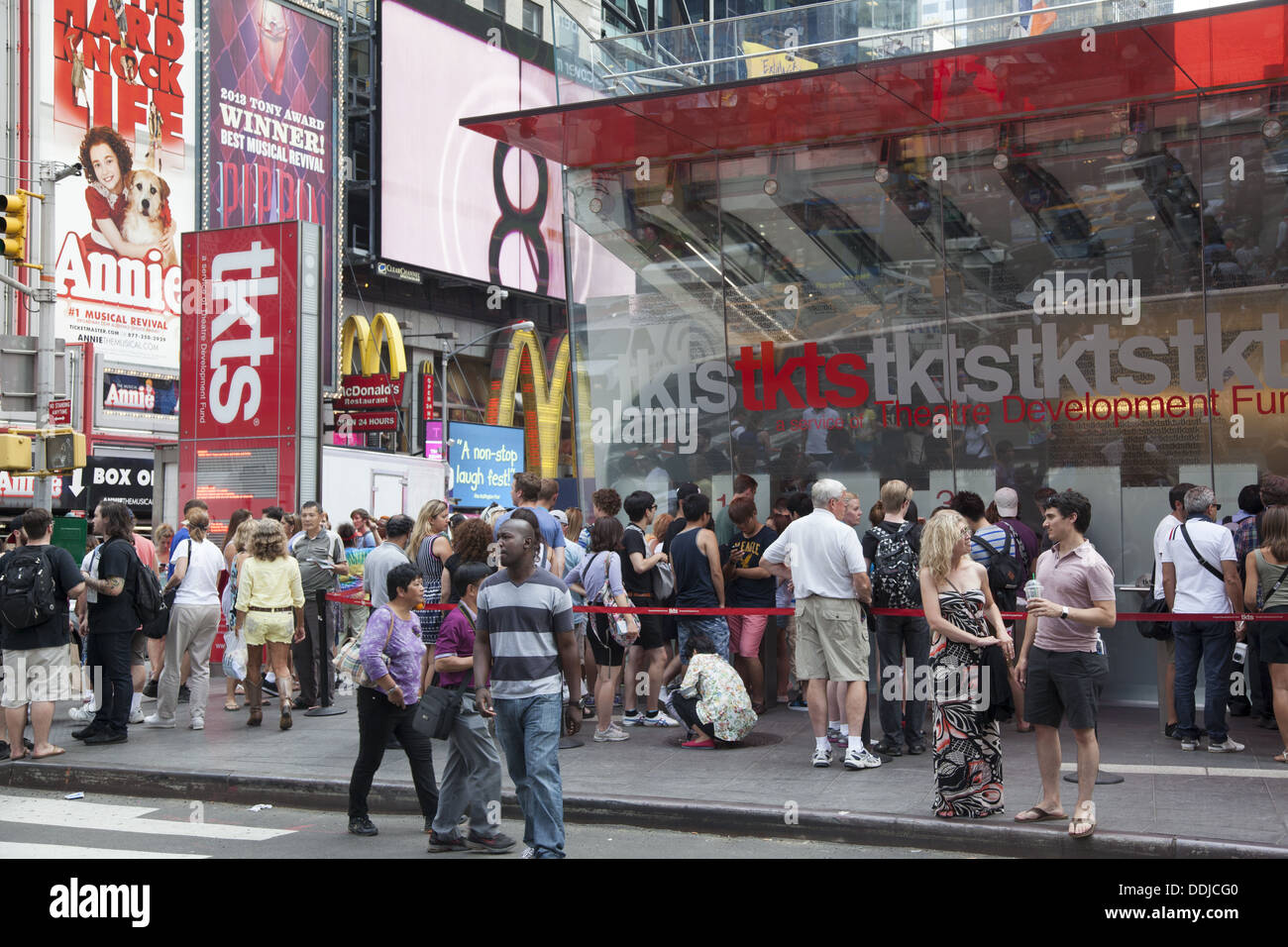 Nyc ticket booth hires stock photography and images Alamy