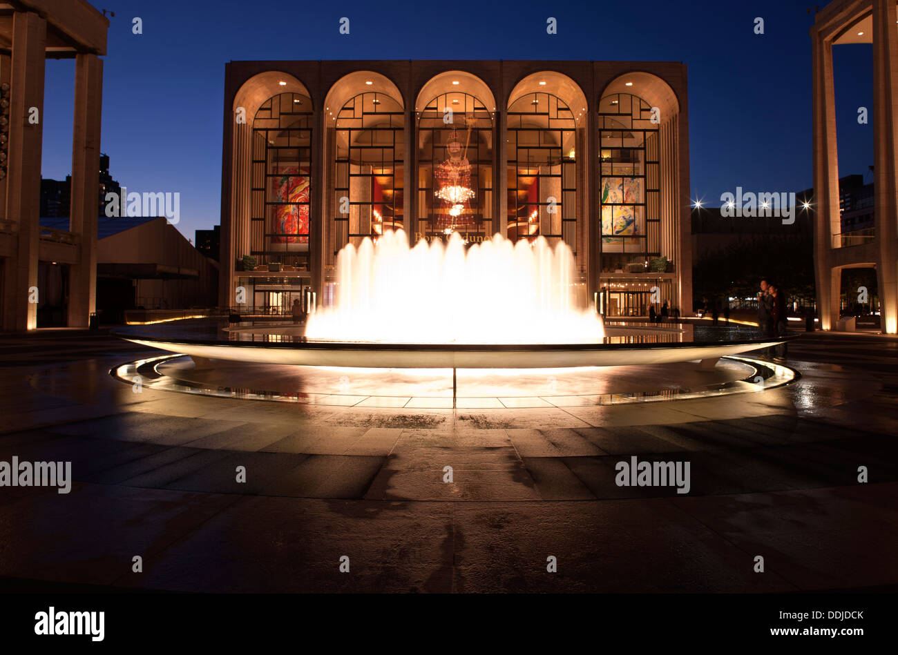 REVSON FOUNTAIN (©JOHNSON 1964 / DSR 2009) METROPOLITAN OPERA HOUSE