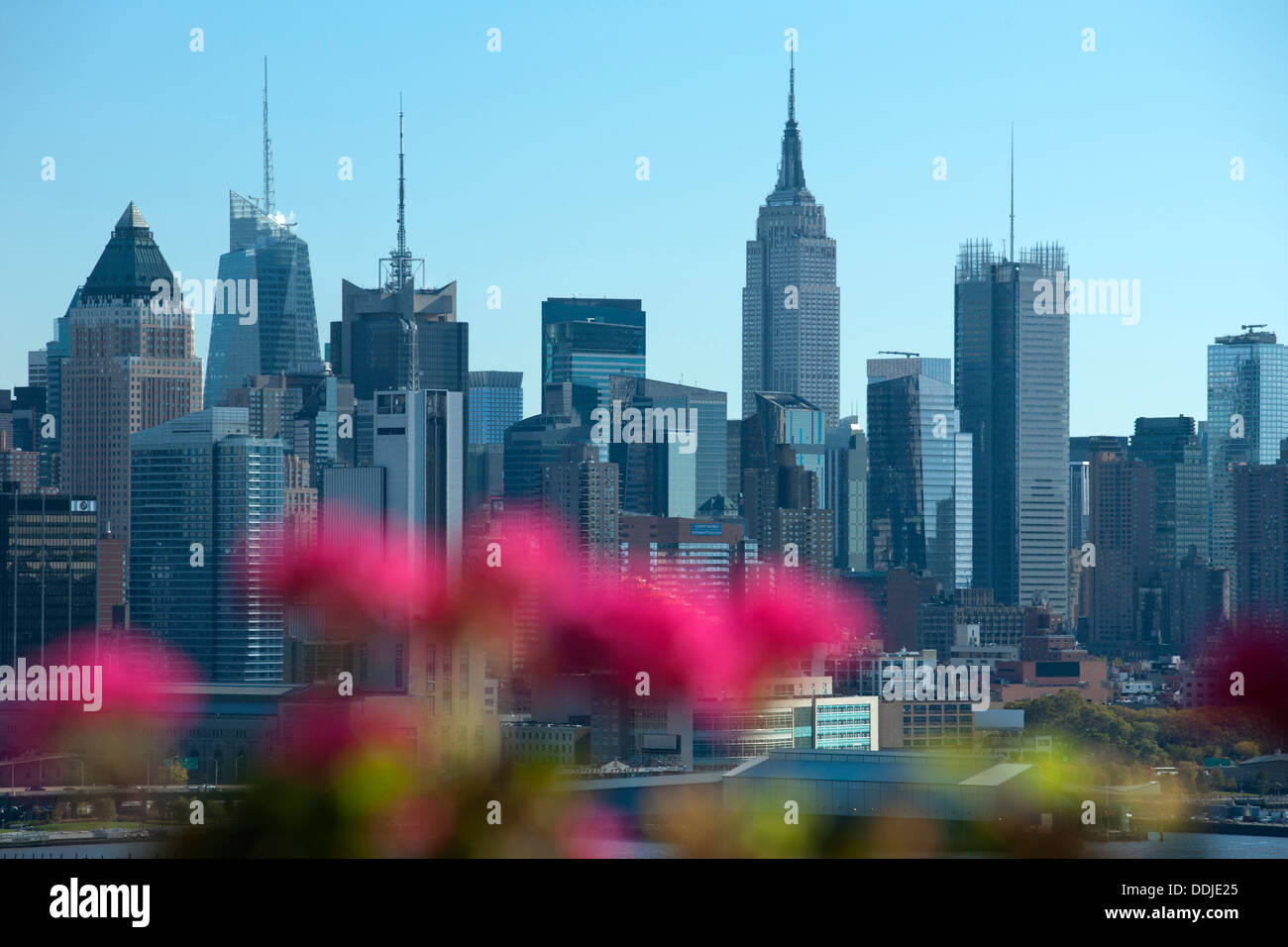 MIDTOWN SKYLINE HUDSON RIVER MANHATTAN NEW YORK CITY USA Stock Photo Alamy