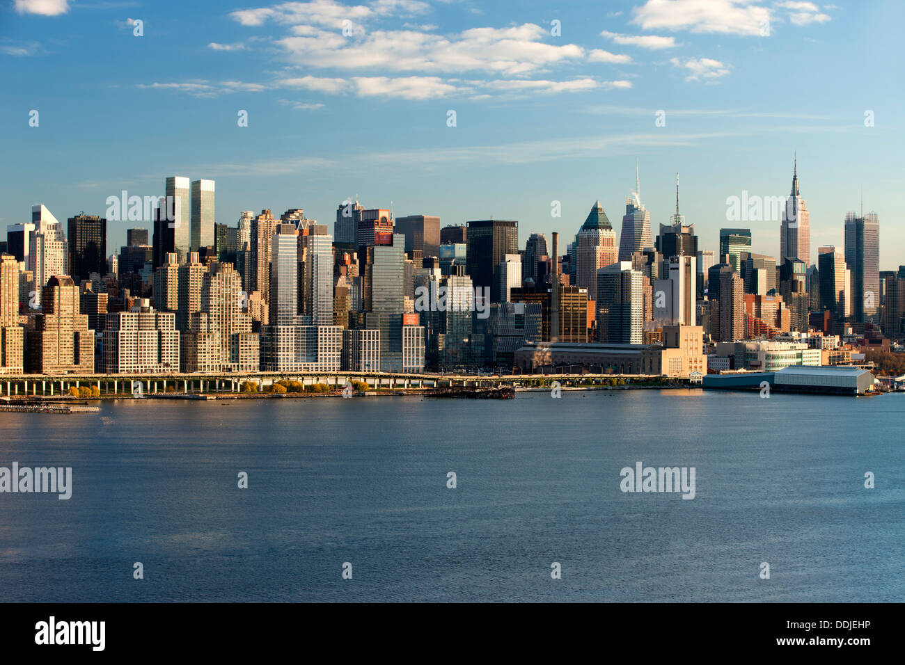 Image showcasing MIDTOWN SKYLINE HUDSON RIVER MANHATTAN NEW YORK CITY USA Stock Photo ...