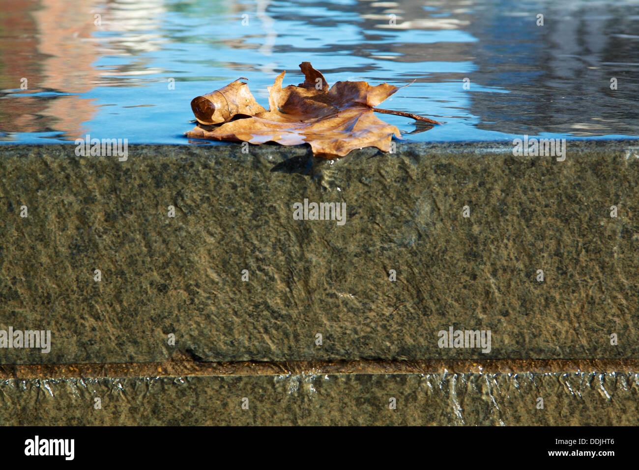 Flow edge hi-res stock photography and images - Alamy