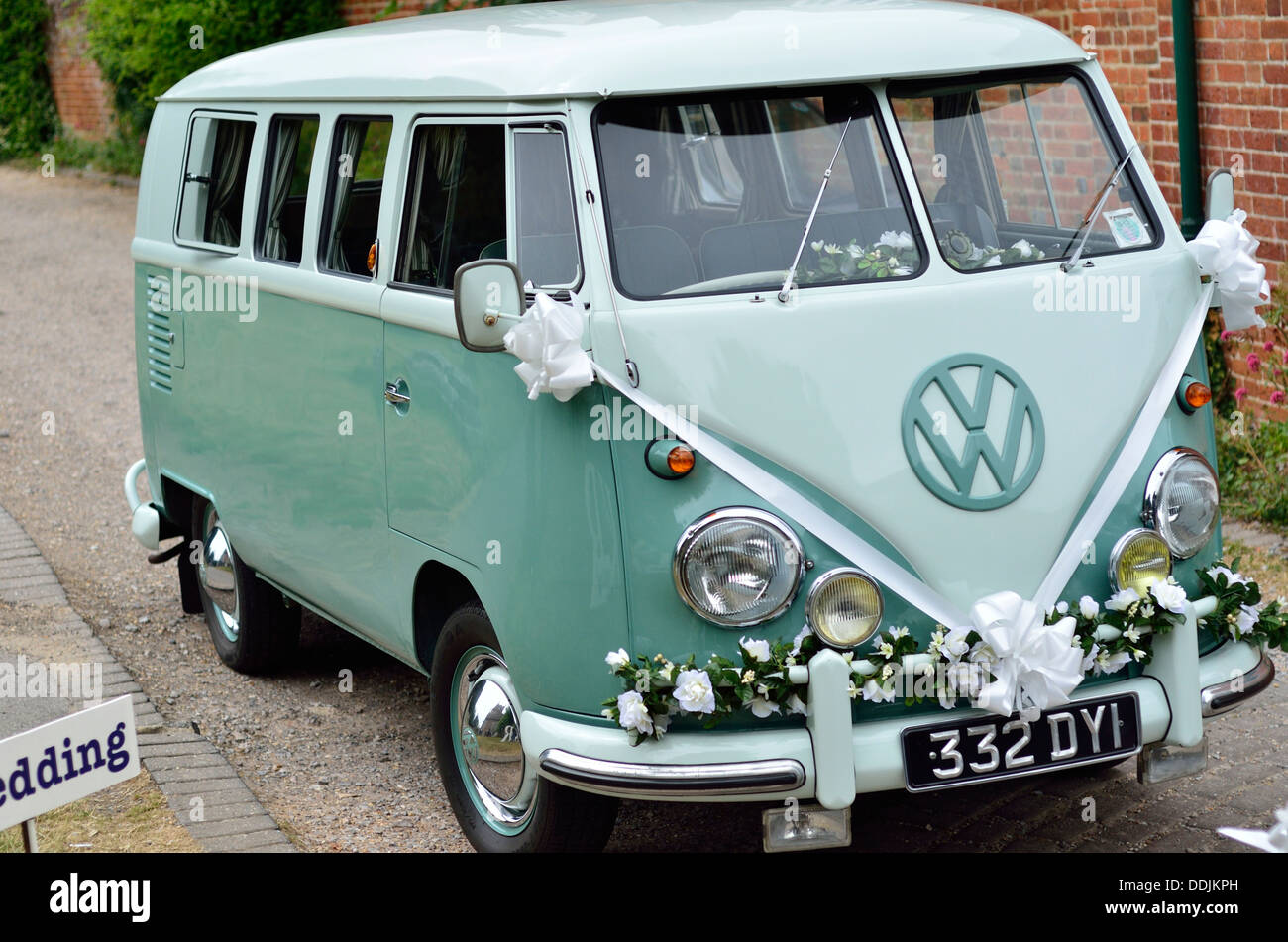 Vw camper van wedding car hi-res stock photography and images - Alamy