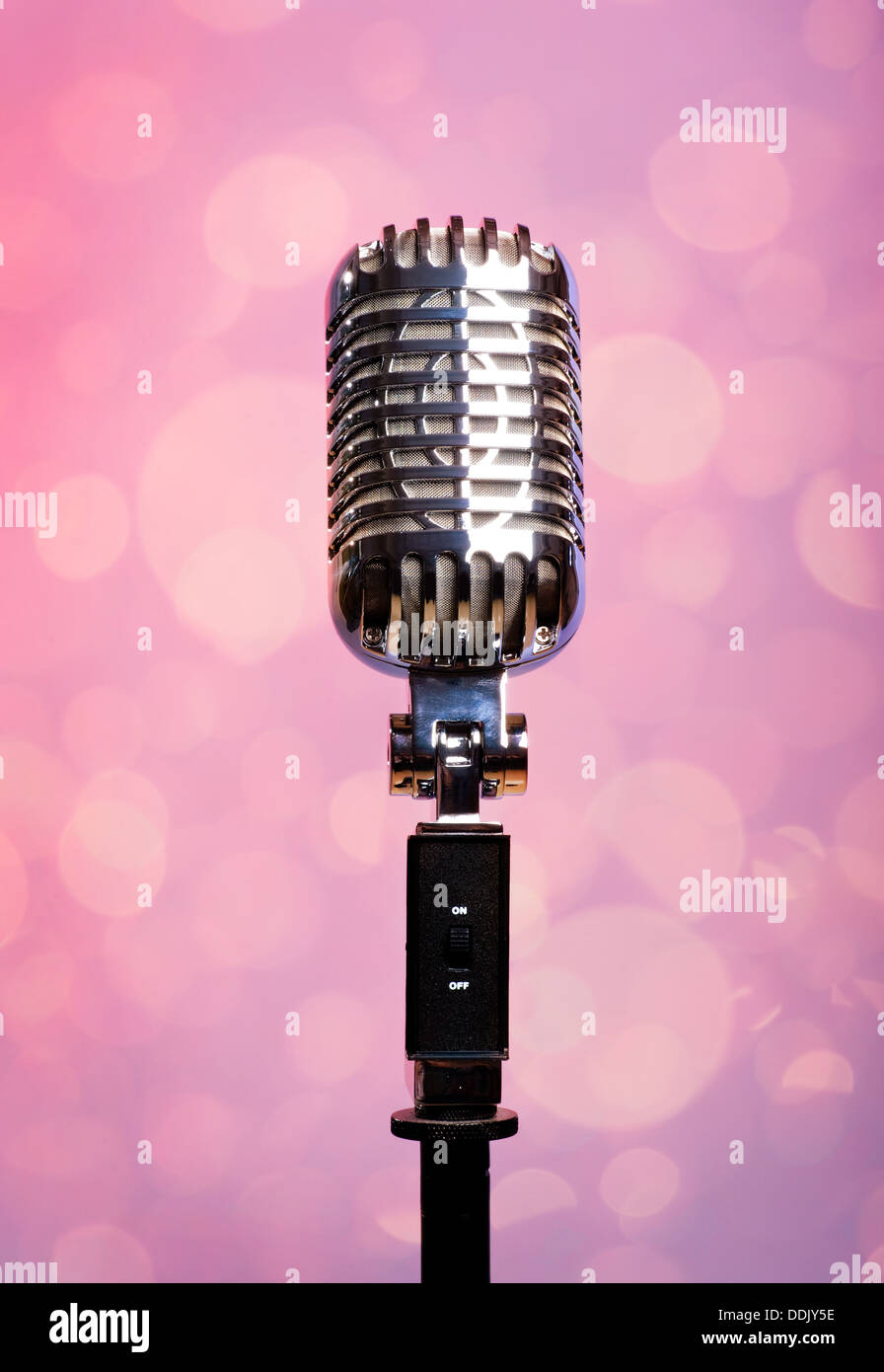 Pink microphone hi-res stock photography and images - Alamy