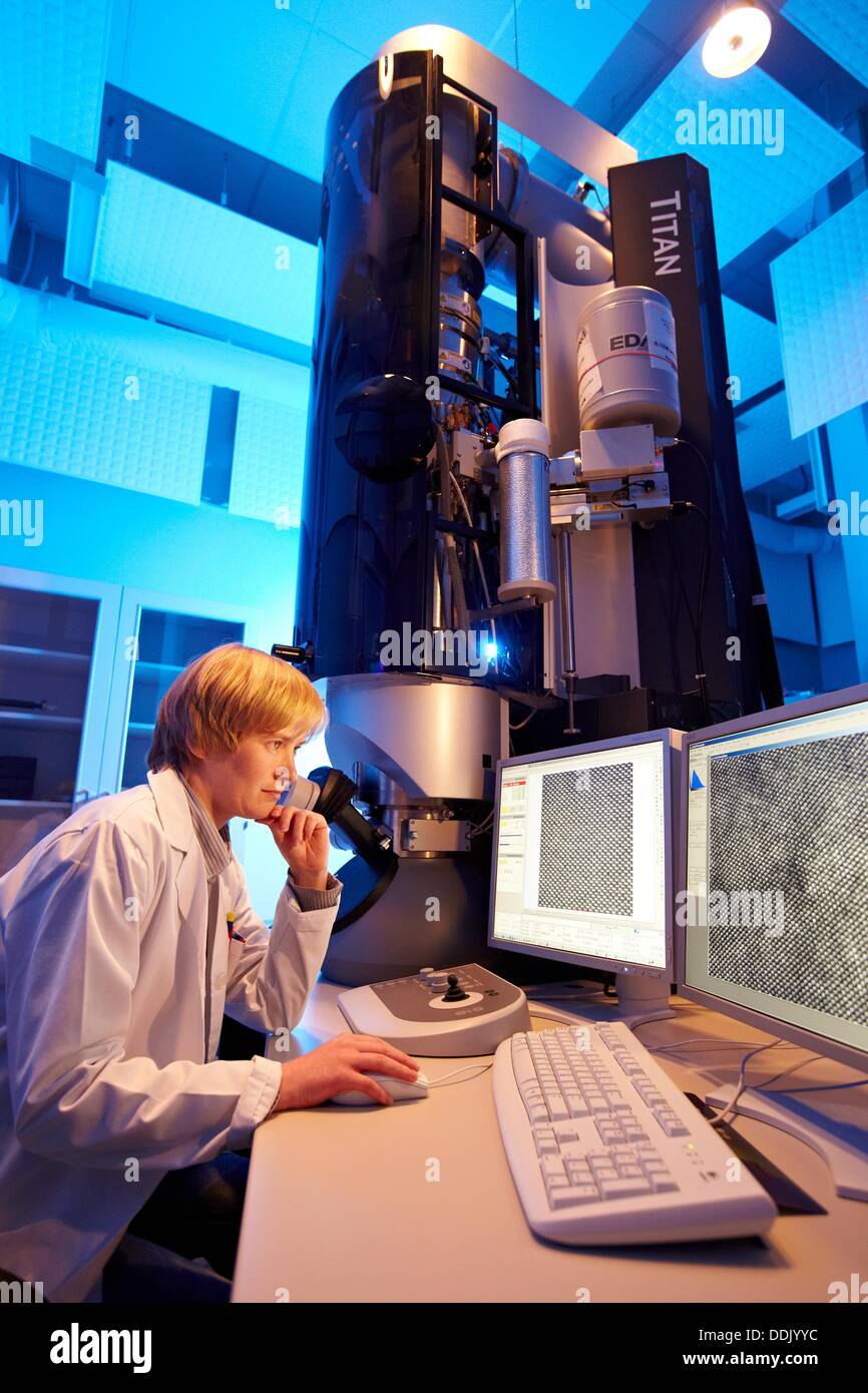 Nano scale hi-res stock photography and images - Alamy
