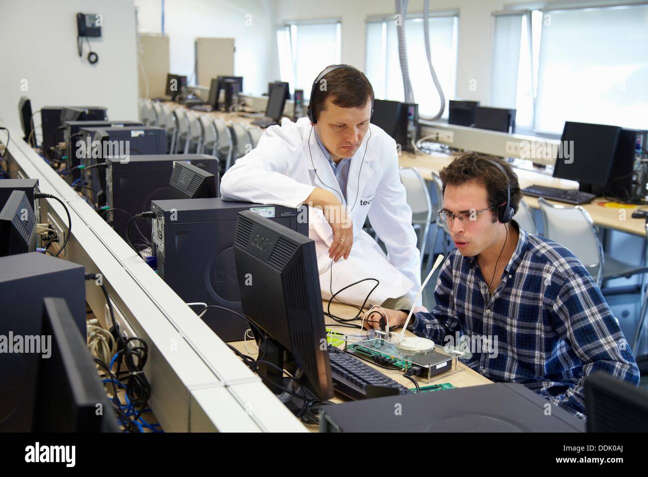 Teacher and student, Laboratory digital signal processing, Computer room,