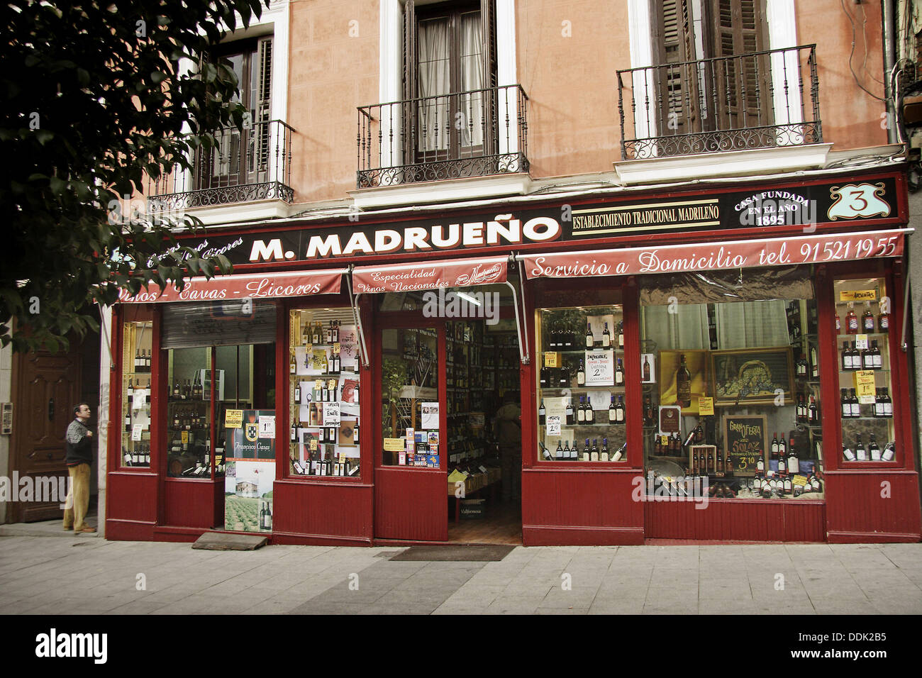 Mariano Madrueño wine shop. Madrid. Spain Stock Photo Alamy