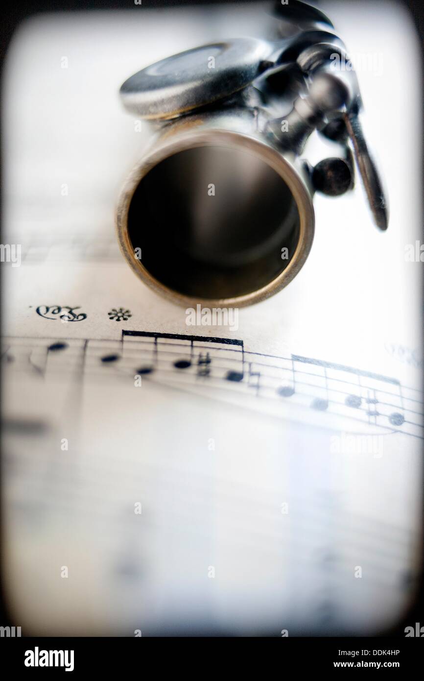 Musica, instrumento musical, flauta travesera, partitura de musica