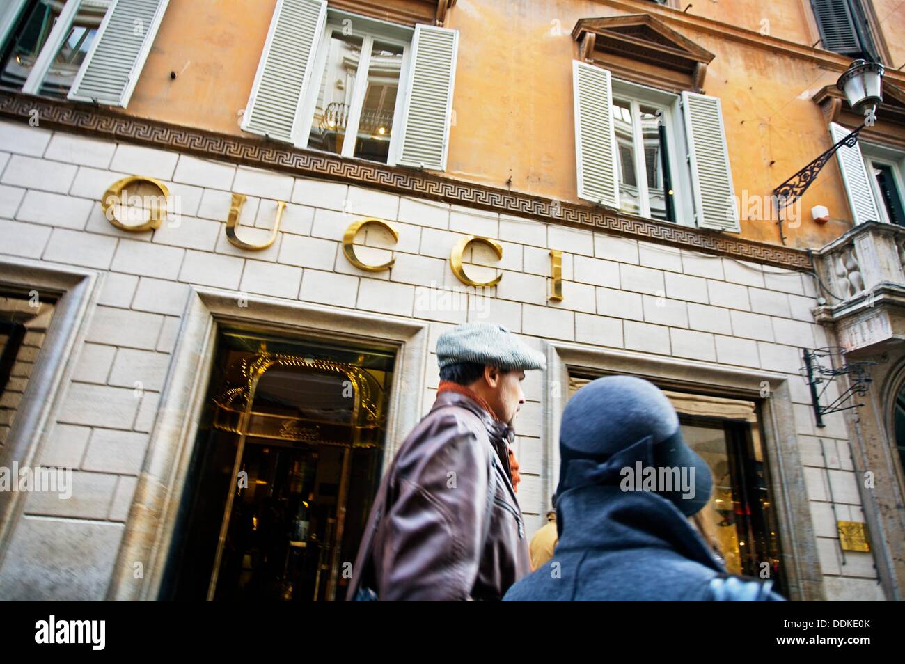 Gucci Rome Shop High Resolution Stock Photography and Images - Alamy