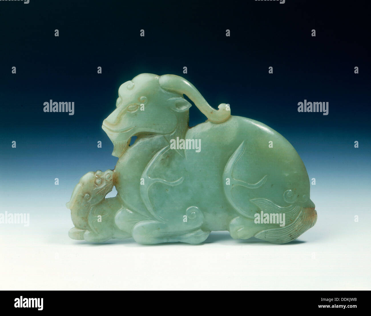 Jade mythical animal and young plaque, Yuan or early Ming dynasty, China,  14th-15th century. Artist: Unknown Stock Photo - Alamy