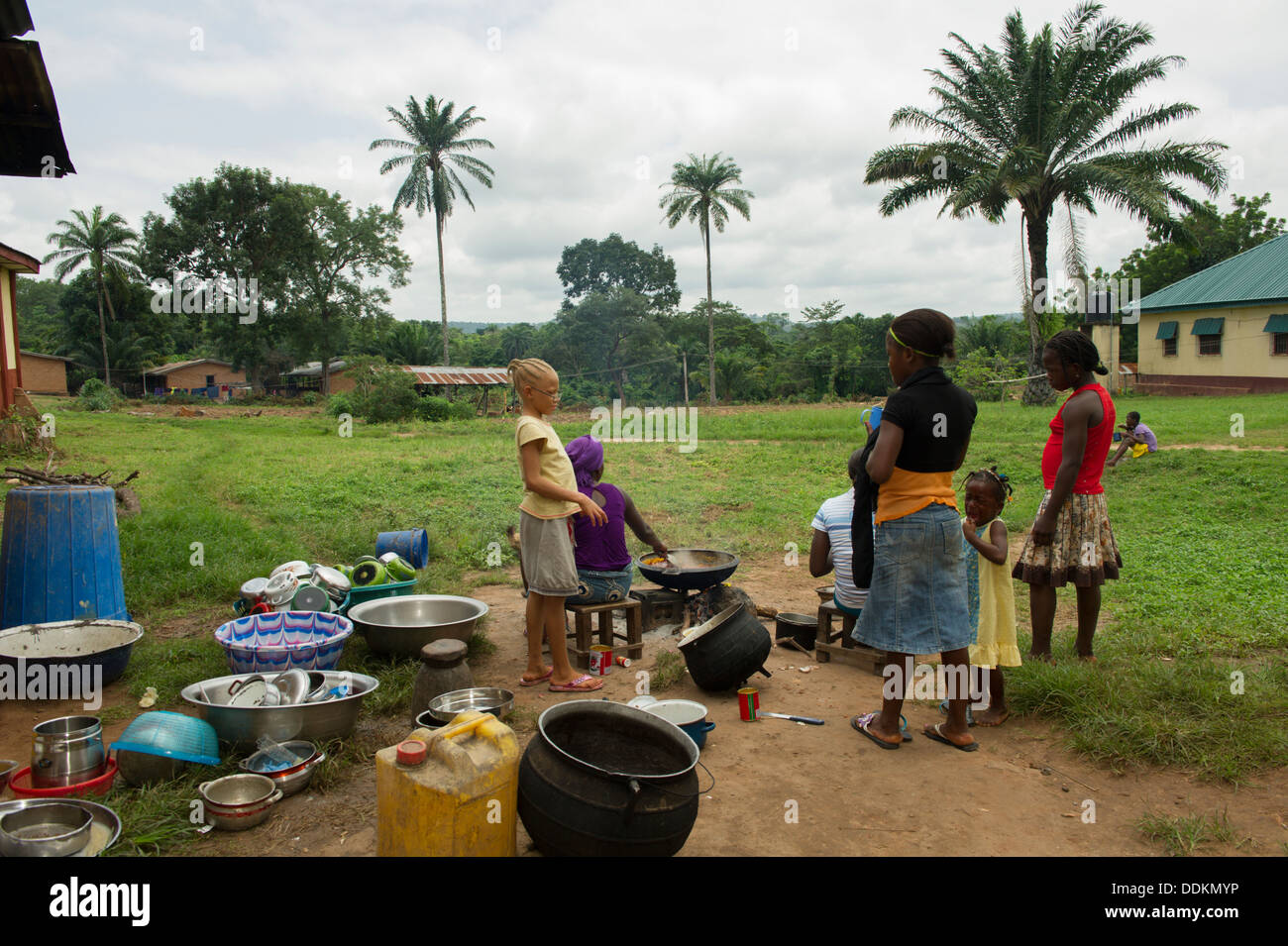 Outdoor kitchen in Nigeria Stock Photo - Alamy
