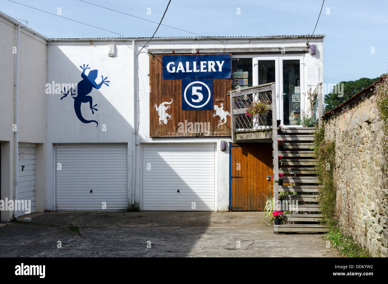 Exterior of Gallery 5 art gallery in Devon Stock Photo Alamy
