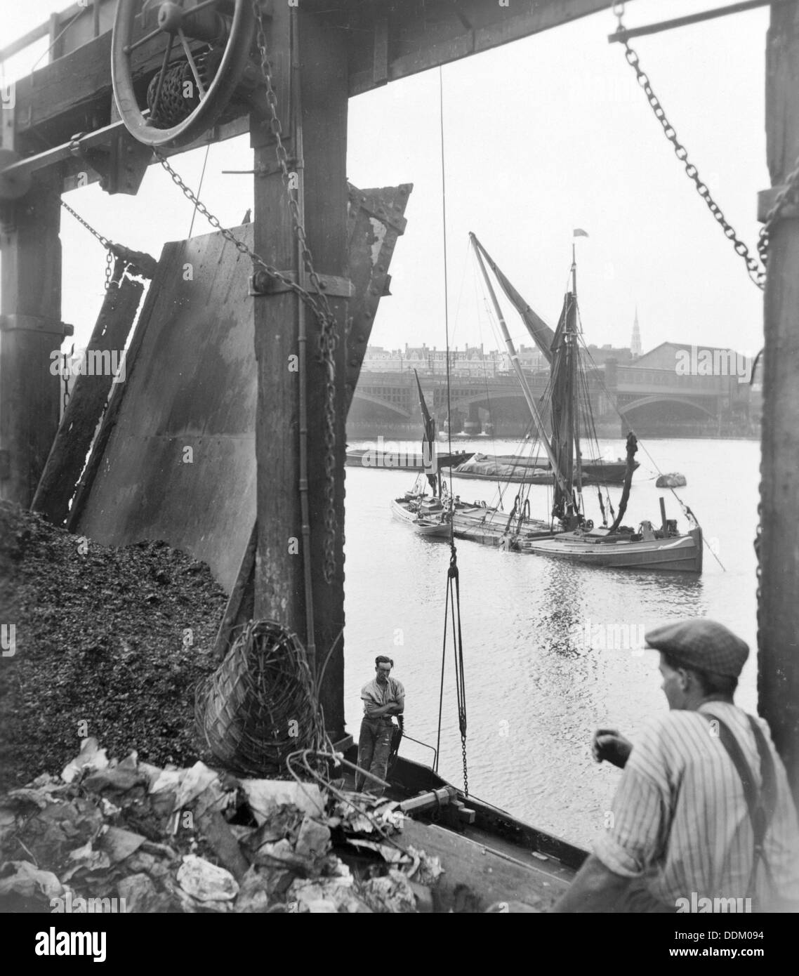 The South Bank, Lambeth, London, before 1933. Artist: George Davison Reid Stock Photo