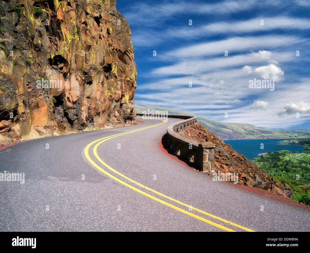 Road in Columbia River Gorge National Scenic Area, Oregon Stock Photo